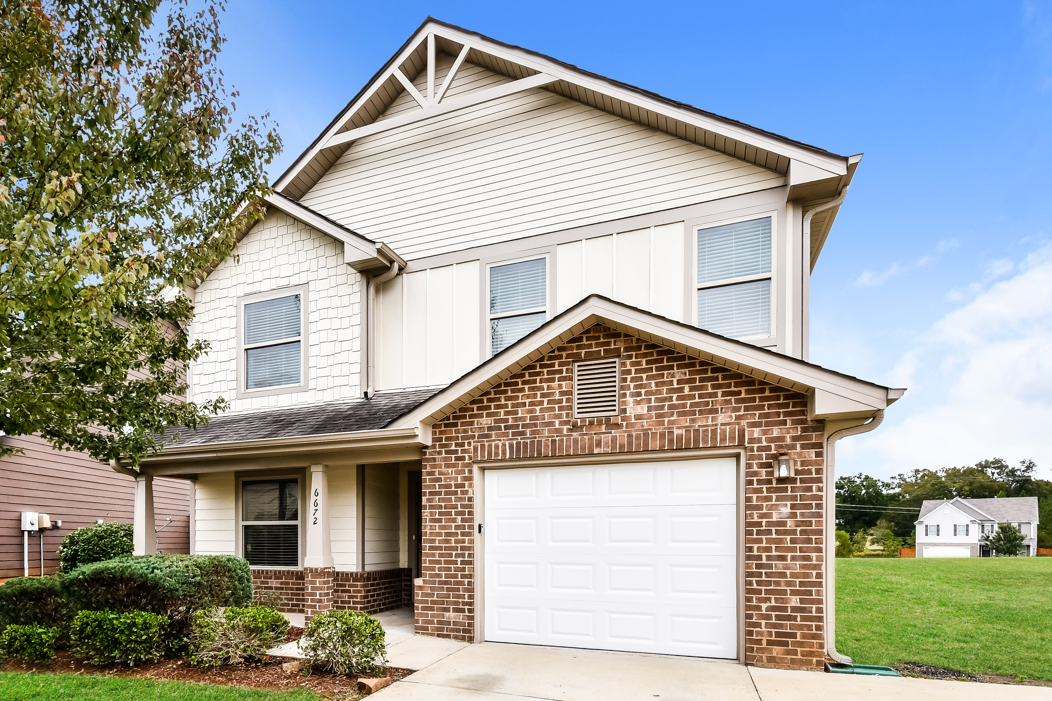 6672 WOODFORD LN BESSEMER, AL 35022